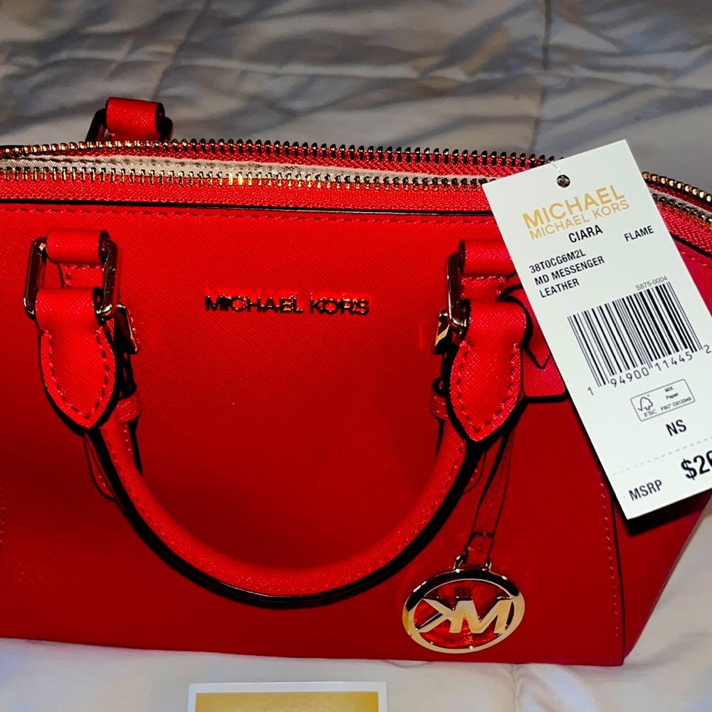 Red Beautiful Michael Kors Bag !